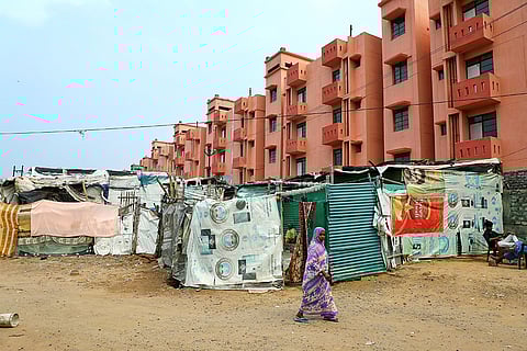 Vacant flats in Islamnagar